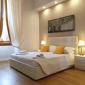 Pink Wolf Bed & Breakfast Firenze