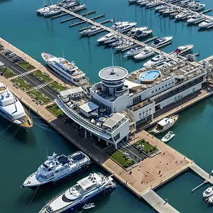 Yacht Club Marina Di Hotel Loano